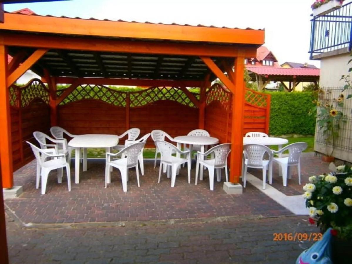 Pokoje Goscinne Dw Antom Dzwirzyno Exterior photo